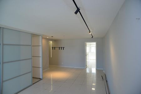 Apartamento para alugar com 100m², 2 quartos e 2 vagasSala