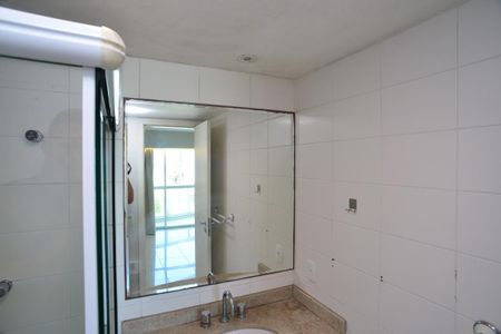 Apartamento para alugar com 100m², 2 quartos e 2 vagasBanheiro Suíte A