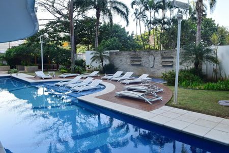 Apartamento para alugar com 100m², 2 quartos e 2 vagasÁrea Comum - Piscina