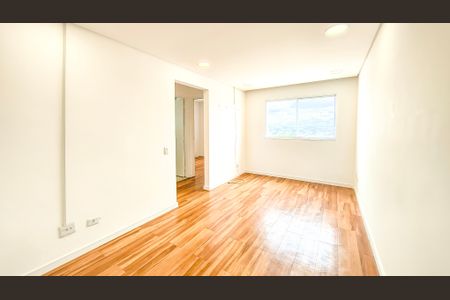 Sala de apartamento para alugar com 2 quartos, 52m² em Socorro, São Paulo