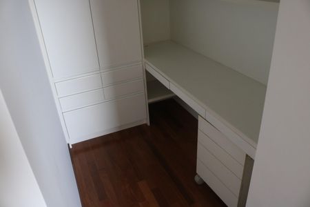 Apartamento para alugar com 115m², 2 quartos e 2 vagasEscritório