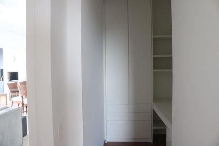 Apartamento para alugar com 115m², 2 quartos e 2 vagasEscritório