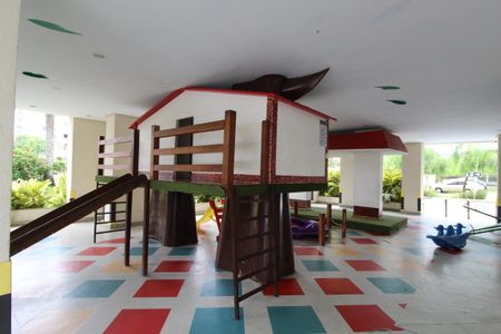 Apartamento à venda com 67m², 2 quartos e 1 vagaÁrea comum - Playground