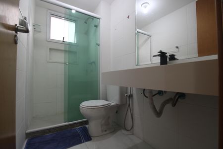 Apartamento à venda com 67m², 2 quartos e 1 vagaBanheiro da suíte