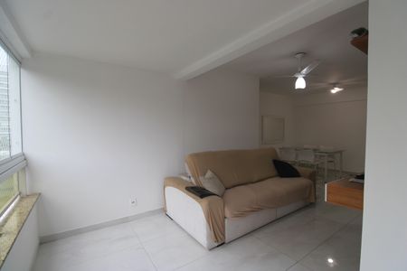 Sala - Varanda de apartamento à venda com 2 quartos, 67m² em Barra da Tijuca, Rio de Janeiro