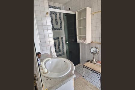 Casa à venda com 3 quartos, 360m² em Jardim Petropolis, São Paulo