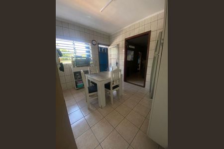 Casa à venda com 4 quartos, 205m² em Bairro dos Casa, São Bernardo do Campo