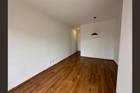 Apartamento para alugar com 70m², 3 quartos e 1 vagaSala
