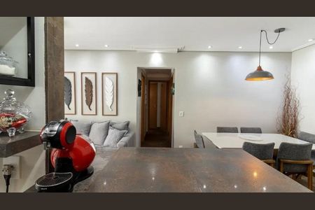 Apartamento à venda com 3 quartos, 74m² em Vila Mangalot, São Paulo