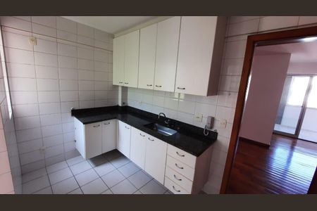 Apartamento à venda com 4 quartos, 115m² em Buritis, Belo Horizonte