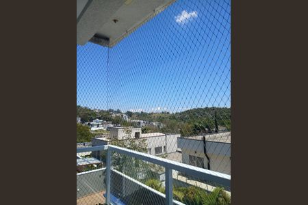 Casa de condomínio para alugar com 350m², 4 quartos e 4 vagas