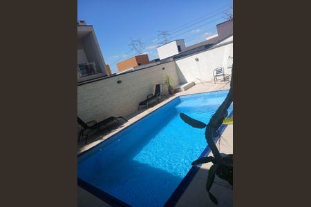 Casa de condomínio para alugar com 350m², 4 quartos e 4 vagas