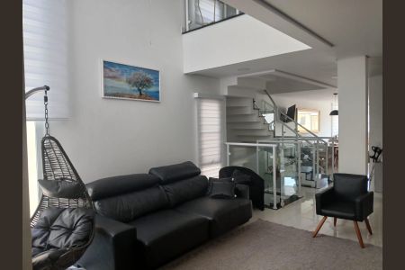 Casa de condomínio para alugar com 350m², 4 quartos e 4 vagas