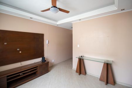 Sala de apartamento à venda com 2 quartos, 46m² em Irajá, Rio de Janeiro