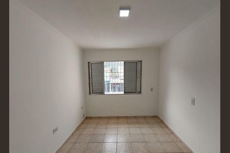 Casa à venda com 4 quartos, 230m² em Vila Dalva, São Paulo