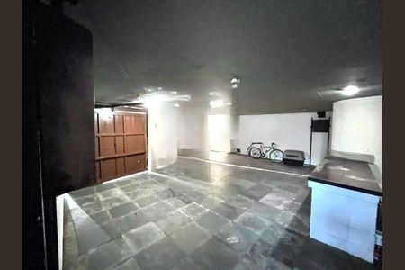 Casa à venda com 3 quartos, 274m² em Jardim Petropolis, São Paulo