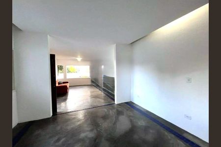 Casa à venda com 3 quartos, 274m² em Jardim Petropolis, São Paulo