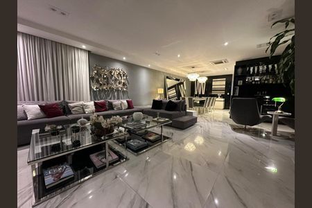 Casa à venda com 3 quartos, 390m² em Jardim Panorama, São Paulo