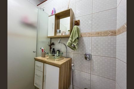 Apartamento à venda com 56m², 2 quartos e sem vaga Apartamento à venda com 56m², 2 quartos e sem vagaBanheiro 1