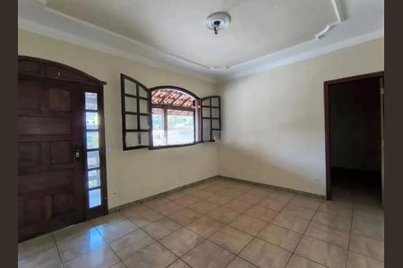 Casa para alugar com 4 quartos, 150m² em Milanez, Contagem