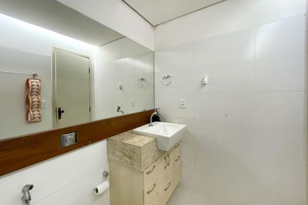 Apartamento à venda com 191m², 4 quartos e 2 vagasBanheiro