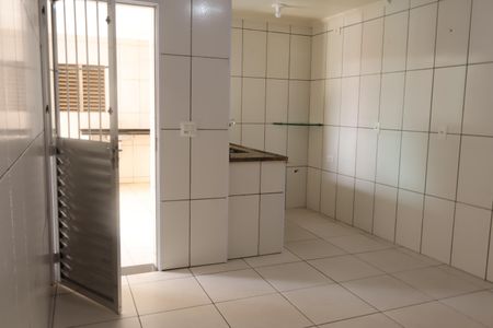 Casa para alugar com 200m², 2 quartos e 2 vagasCozinha