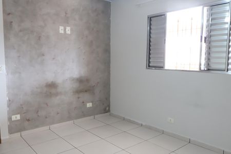 Casa para alugar com 200m², 2 quartos e 2 vagasQuarto 1