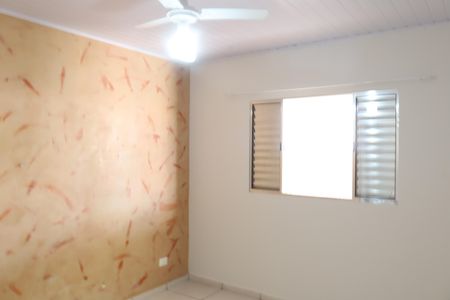 Casa para alugar com 200m², 2 quartos e 2 vagasQuarto 2