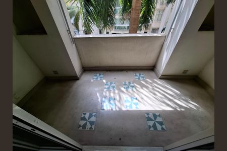 Apartamento para alugar com 198m², 3 quartos e sem vagaVaranda da suíte 