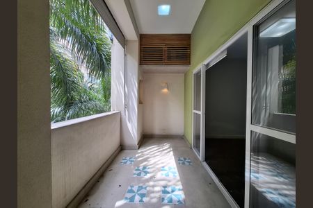 Apartamento para alugar com 198m², 3 quartos e sem vagaVaranda da suíte 