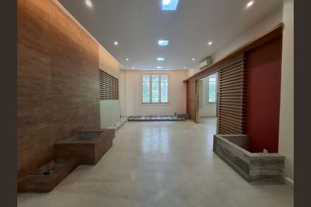 Apartamento para alugar com 198m², 3 quartos e sem vagaSala