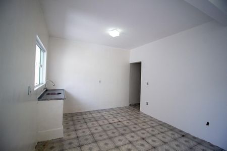 Casa para alugar com 80m², 2 quartos e sem vagaCozinha 