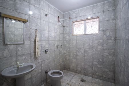 Casa para alugar com 80m², 2 quartos e sem vagaBanheiro 