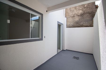 Casa para alugar com 80m², 2 quartos e sem vagaÁrea de Serviço