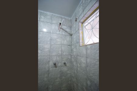 Casa para alugar com 80m², 2 quartos e sem vagaBanheiro 