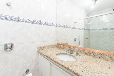 Apartamento à venda com 104m², 3 quartos e 2 vagasBanheiro
