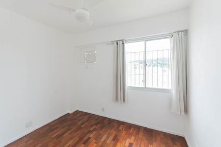 Apartamento à venda com 104m², 3 quartos e 2 vagasQuarto 2