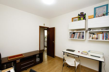 Apartamento à venda com 270m², 4 quartos e 3 vagasQuarto 1