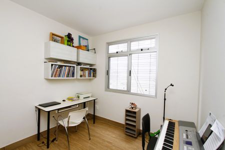 Apartamento à venda com 270m², 4 quartos e 3 vagasQuarto 1