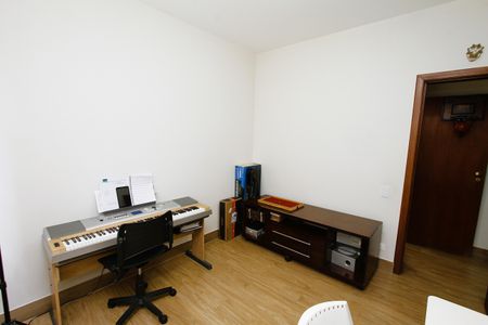 Apartamento à venda com 270m², 4 quartos e 3 vagasQuarto 1