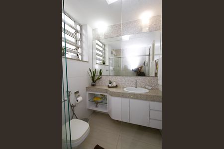 Apartamento à venda com 270m², 4 quartos e 3 vagasBanheiro Social