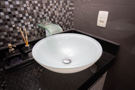 Apartamento à venda com 64m², 3 quartos e 1 vagaBanheiro da Suíte