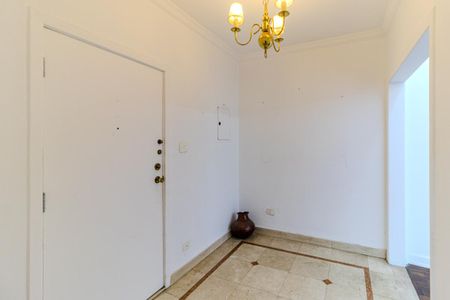 Entrada de apartamento para alugar com 3 quartos, 160m² em Higienópolis, São Paulo