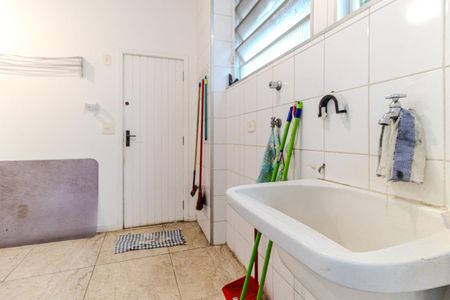 Apartamento à venda com 146m², 3 quartos e 1 vagaÁrea de Serviço