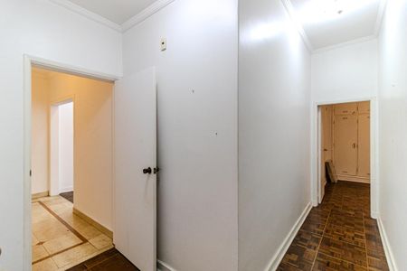 Corredor de apartamento para alugar com 3 quartos, 160m² em Higienópolis, São Paulo