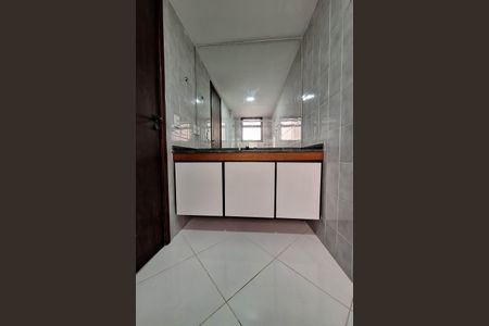 Apartamento à venda com 285m², 4 quartos e 3 vagasBanheiro da Suíte 1