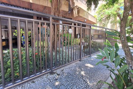 Apartamento à venda com 285m², 4 quartos e 3 vagasFachada