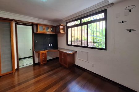 Apartamento à venda com 285m², 4 quartos e 3 vagasSuíte 2