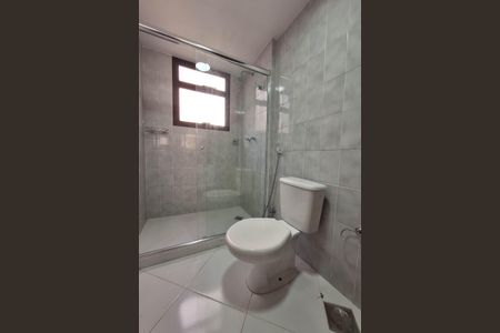 Apartamento à venda com 285m², 4 quartos e 3 vagasBanheiro da Suíte 1