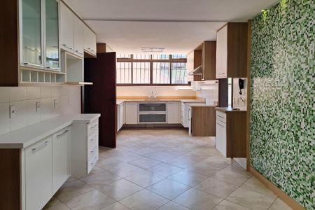Apartamento à venda com 285m², 4 quartos e 3 vagasCozinha